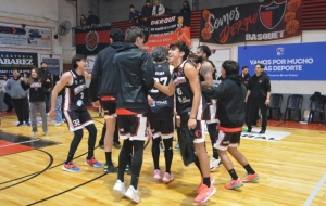 El festejo Rojinegro por el pase a octavos.