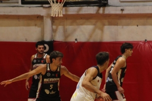 Presidente Derqui viajará a Ezeiza