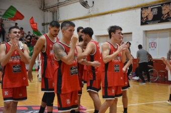 El cierre del encuentro y de la serie en Pilar.