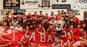 El Rojo de la Avenida celebró en el Teate D'Andrea.