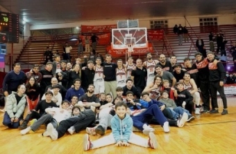 El festejo de Independiente tras asegurar su lugar en el cuadro principal de la Liga Federal.