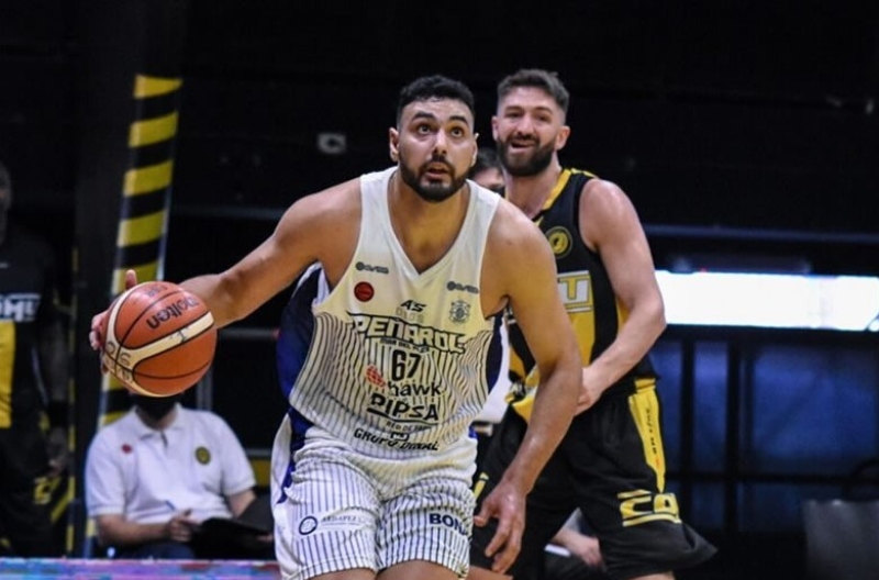 Rodrigo Acuña pasó por Peñarol en la Liga Nacional.