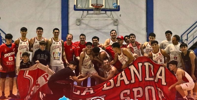 El festejo del Rojo en Ezeiza.