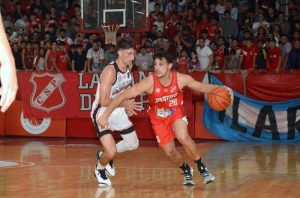 El clásico de Pilar tendrá revancha esta noche en Derqui.